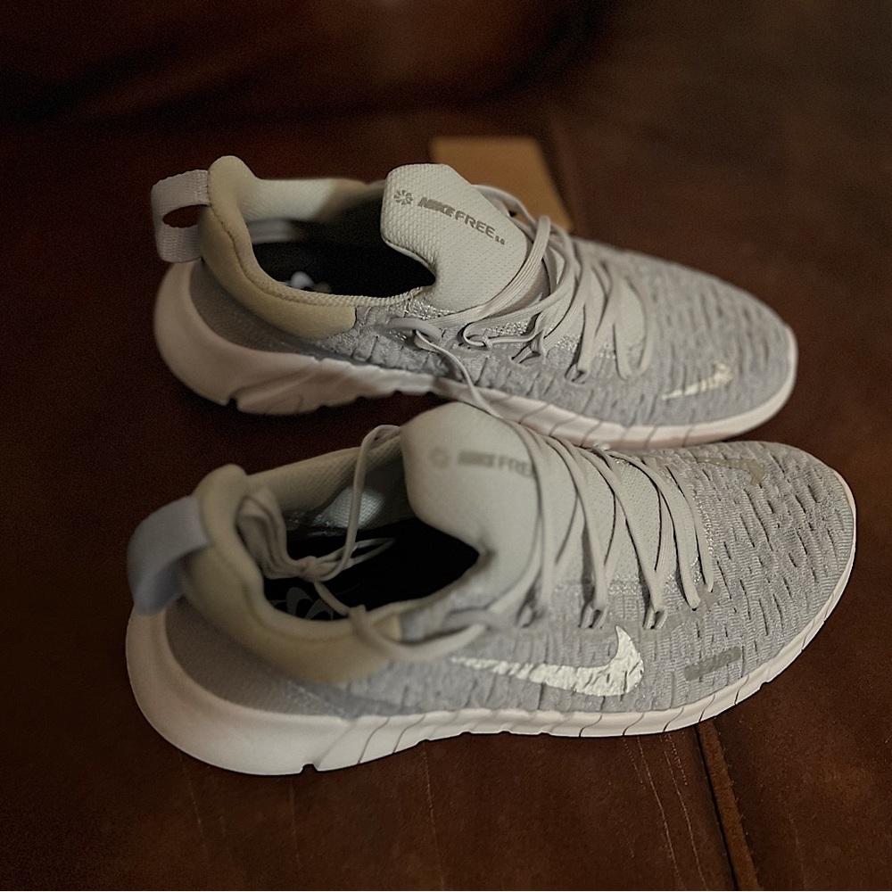 Brand New Nike Women’s Free RN 5.0 Next Nature shoes, size 6.5, gray/silver